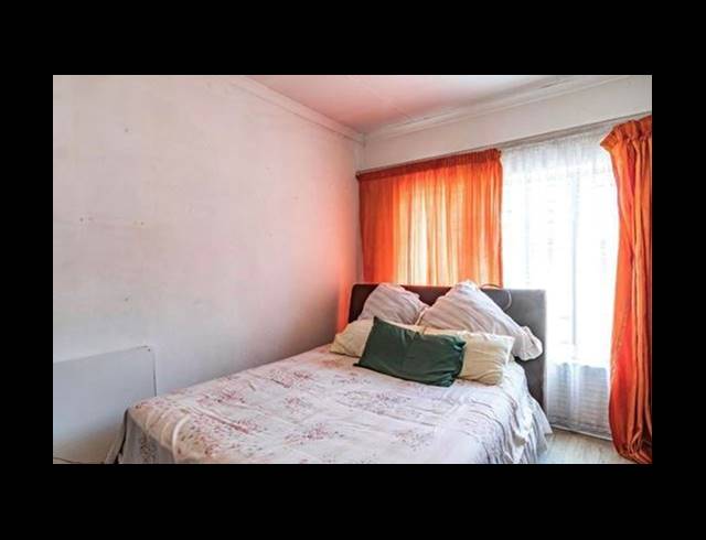 3 BEDROOM HOUSE FOR SALE IN KEMPTON PARK EXT 02
